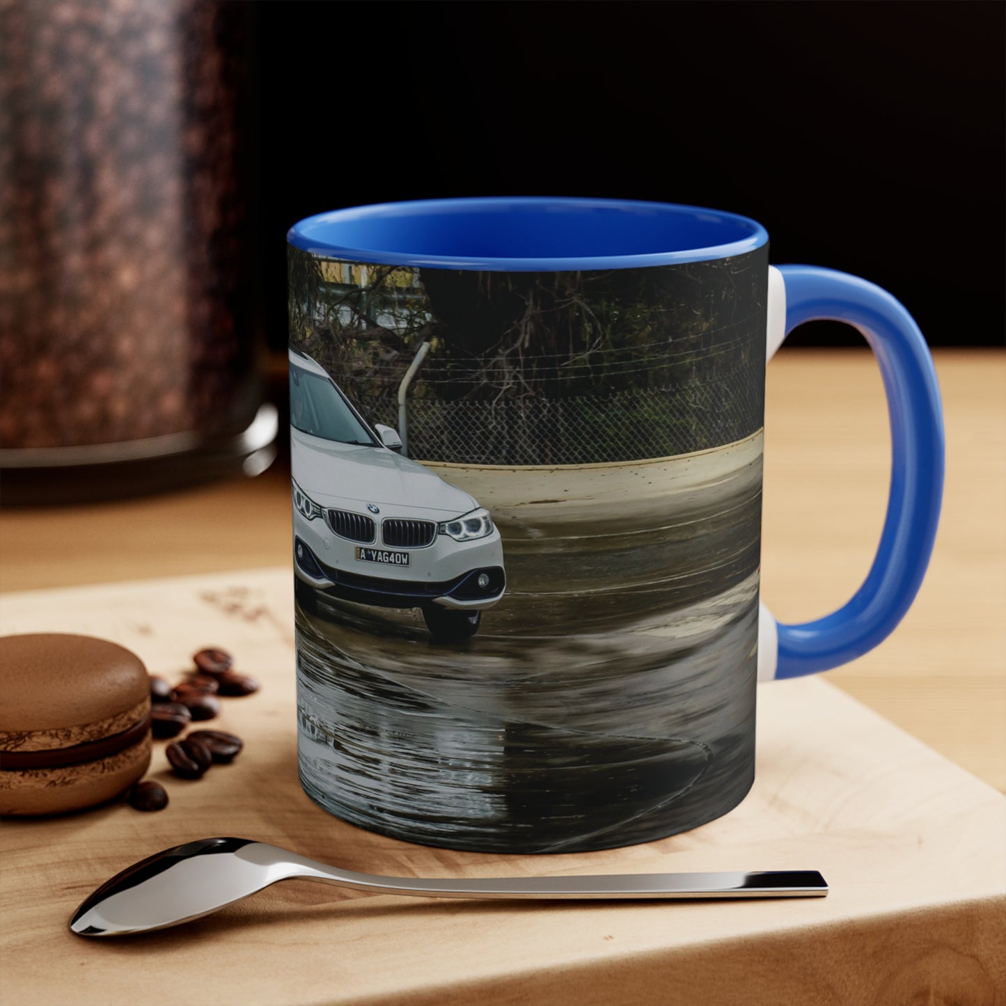 AOGraphics - Skidpan - BMW M6 White