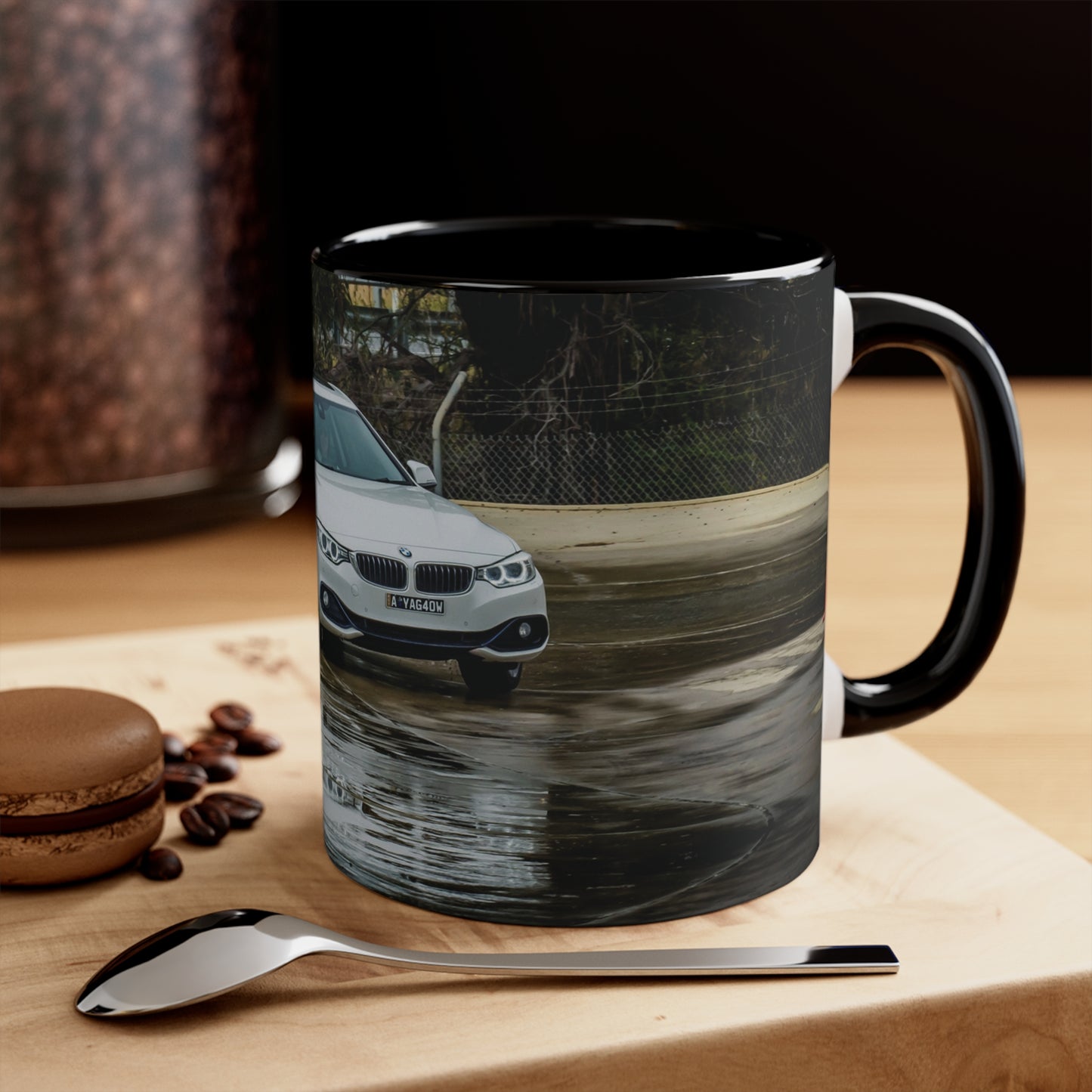 AOGraphics - Skidpan - BMW M6 White