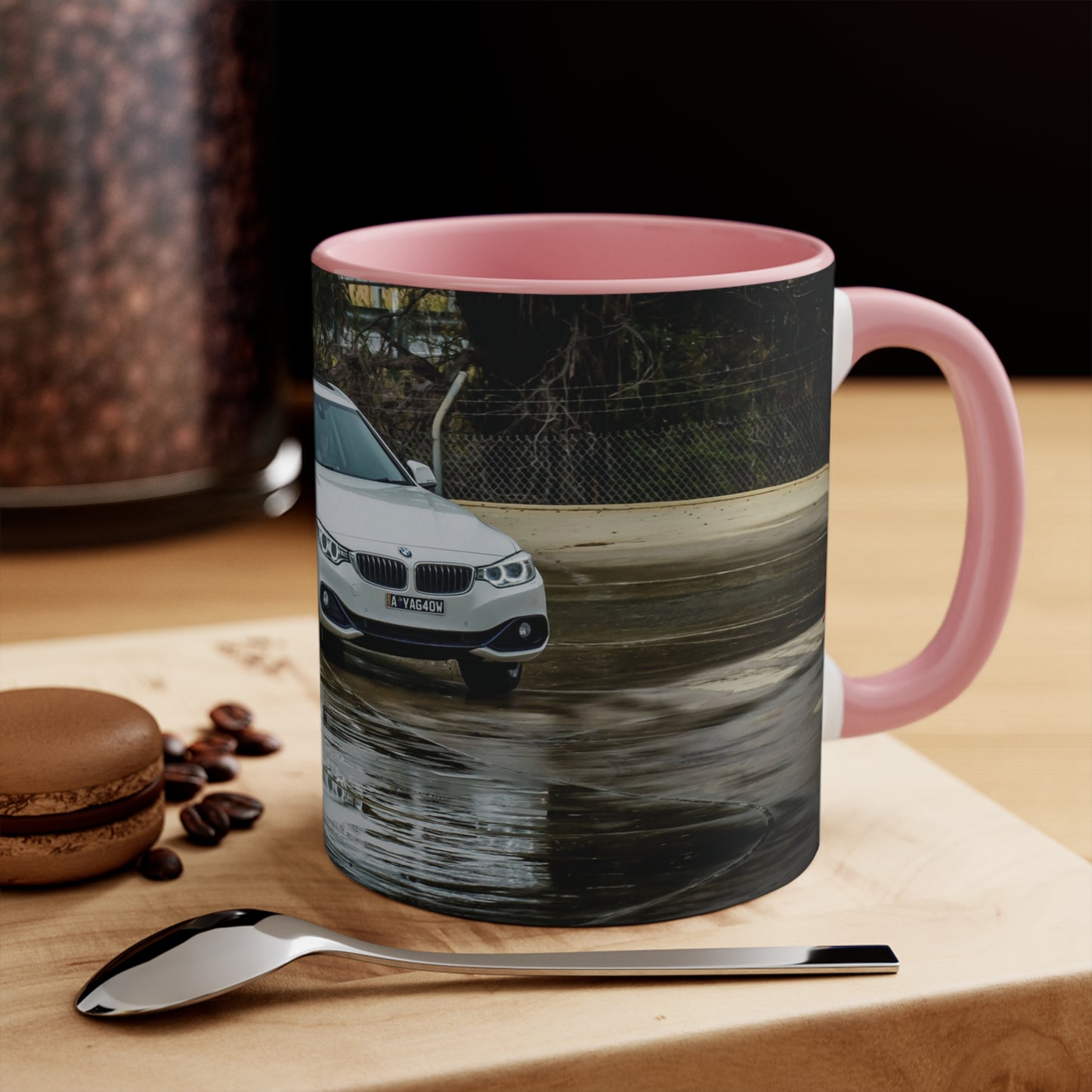 AOGraphics - Skidpan - BMW M6 White